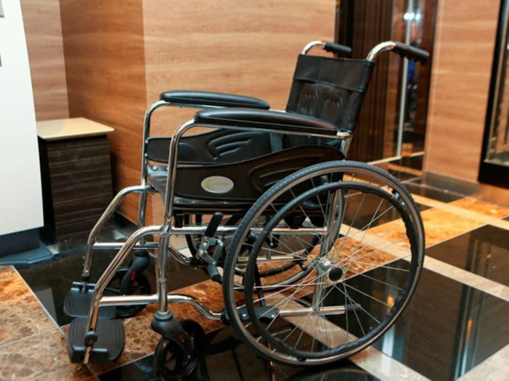 Apa Ginza Takaracho Eki Yaesu Minamiguchi Hotel 3*