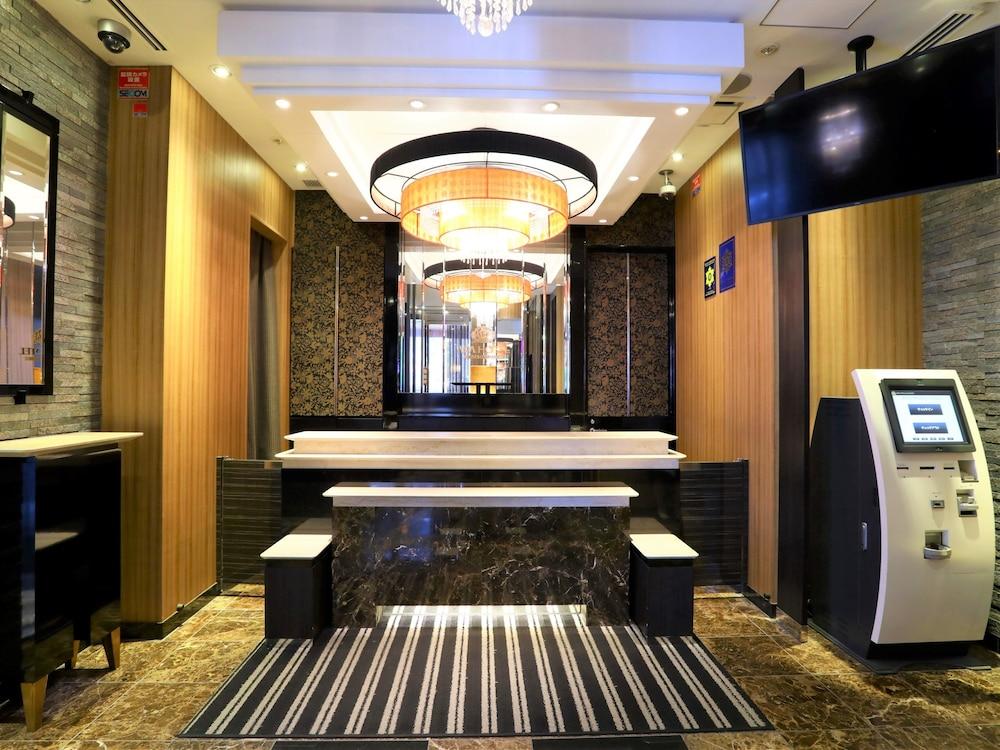 Hotel Apa Ginza Takaracho Eki Yaesu Minamiguchi 3*