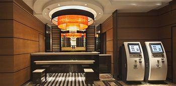Apa Ginza Takaracho Eki Yaesu Minamiguchi Hotel 3*